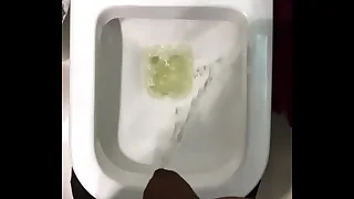 Eu gozando e mijando na parada execute Graal &lpar;Parte 3 d&period;&rpar;